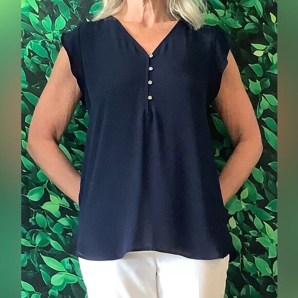 💙 LOFT Navy Flutter Sleeve Blouse – V-Neck w/ Gold Buttons – Size M - Picture 4 of 7